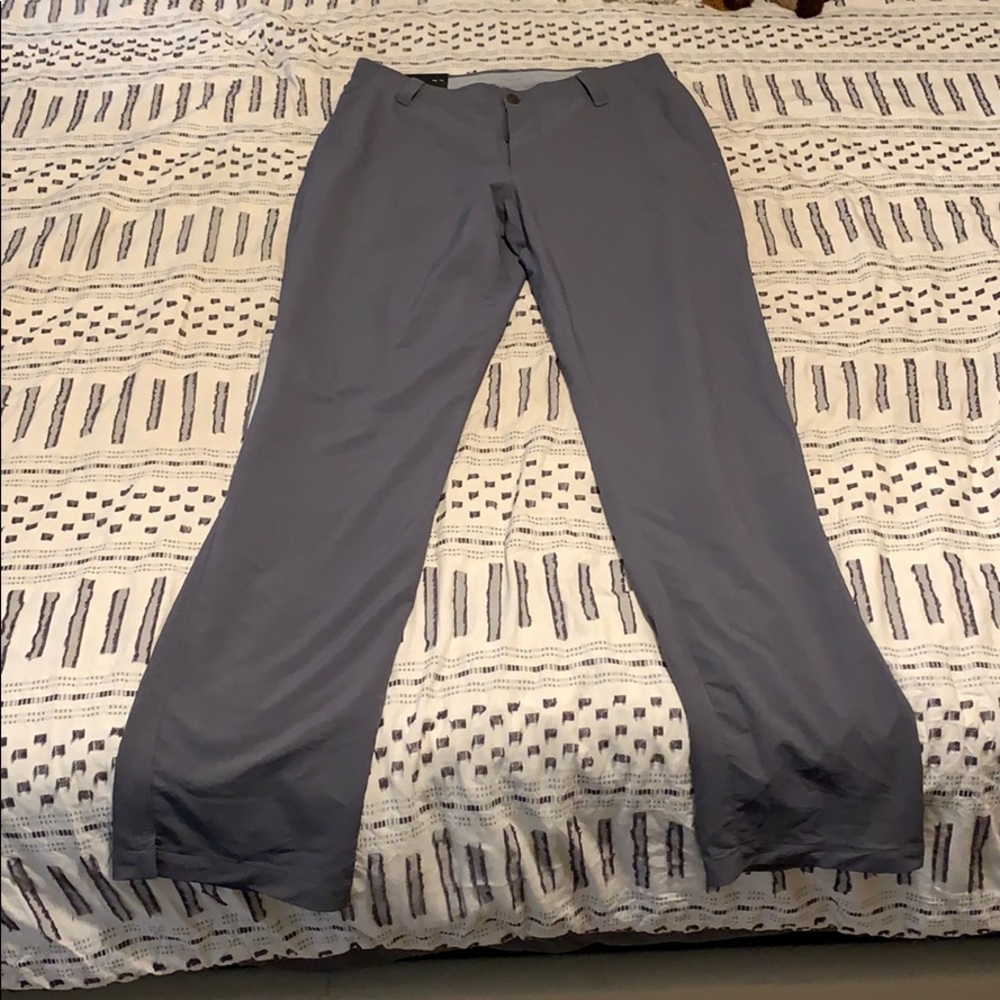 Under Armour golf pants